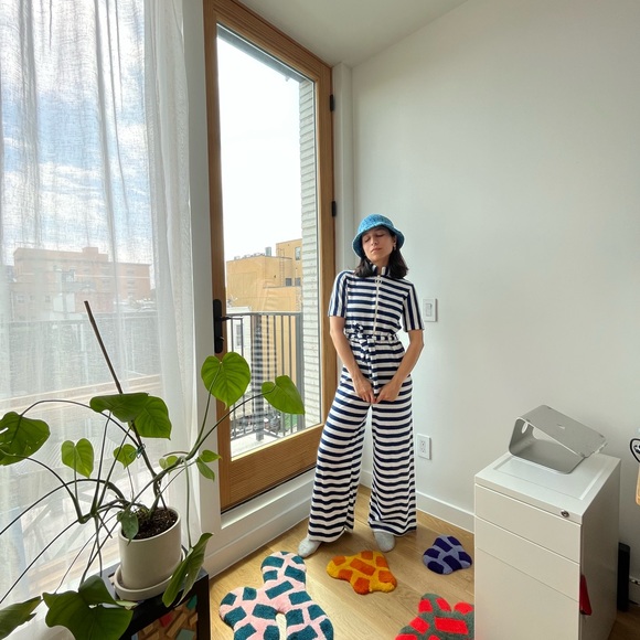 Thrifted terry cloth jumper, approx size S-M. Perfect for a beach or lake day 🥰 - Picture 3 of 7